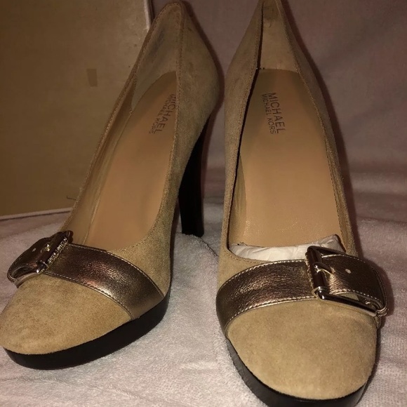 Michael Kors - Picture 2 of 3